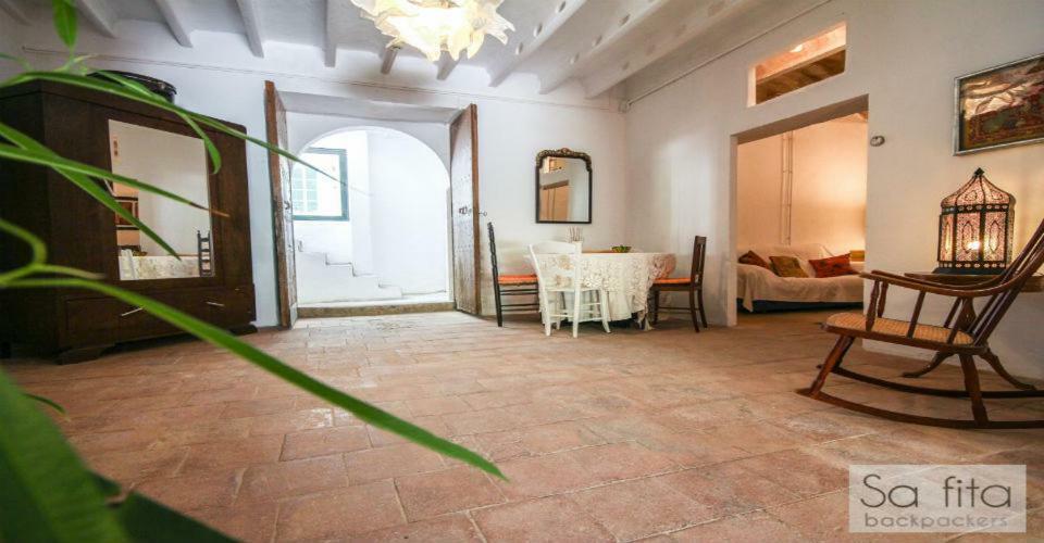 Sa Fita Backpackers - Albergue Juvenil Esporles Ngoại thất bức ảnh