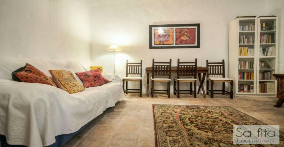 Sa Fita Backpackers - Albergue Juvenil Esporles Ngoại thất bức ảnh